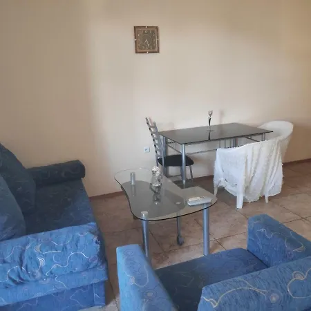 Апартамент Lovely Studio Flat Kamelia Garden 1 Bulgaria
